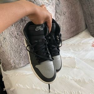 Air Jordan 1 Shadow (2013)